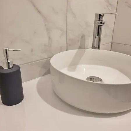 ❂ Les Logis De La Tremoille ❂ Cozy ❂ Netflix ❂ شقة